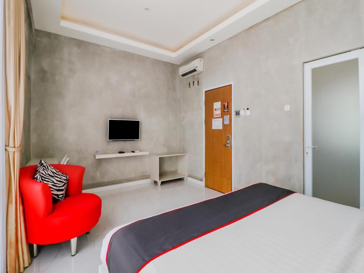 Super Oyo Collection O 31 The Batik Bed And Coffee Bandung Otel Dış mekan fotoğraf